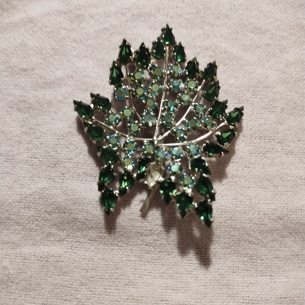 🇺🇸 Clearance 🇺🇸Elegant Rhinestone Brooch Stamped B David